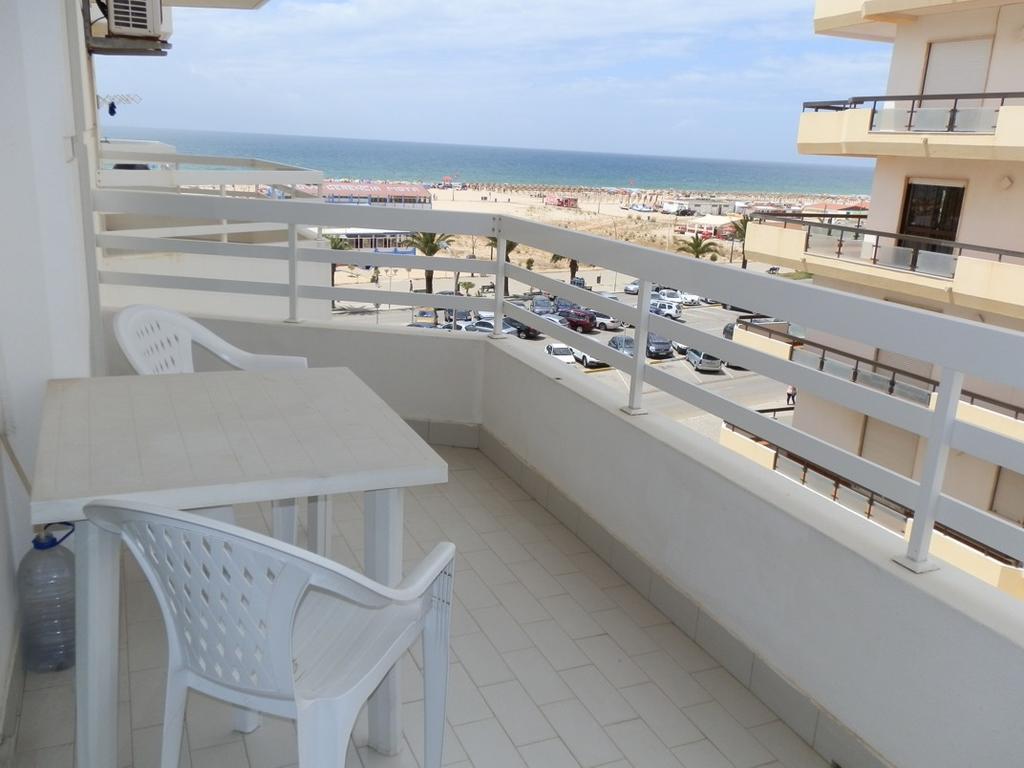 Apartamentos Carolino Monte Gordo Pokoj fotografie